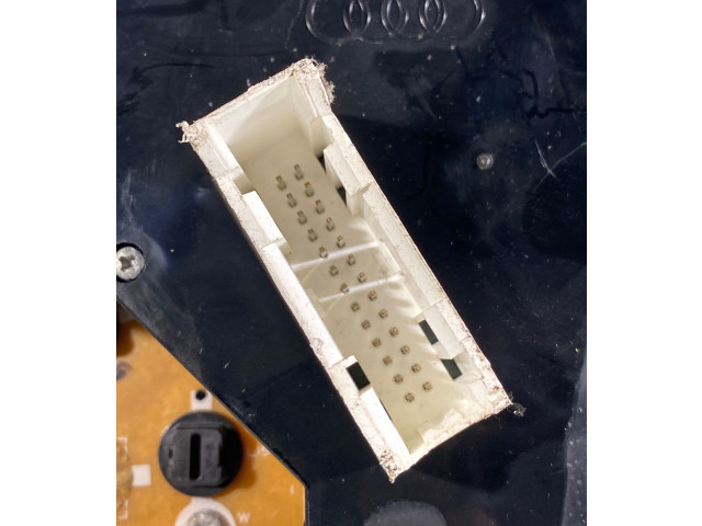 Přístrojová deska Audi 80 90 S2 B4 1992 5KG00600002, 893919067D