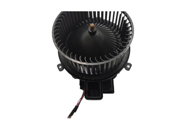 Вентилятор печки 4M1820021A Audi Q5 SQ5