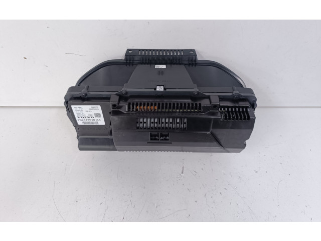 Панель приборов 32412510, P32412510AA Volvo XC40