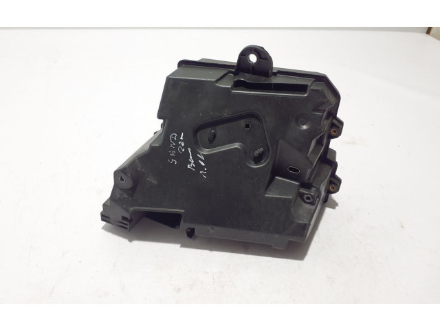 Блок предохранителей 161A05457R Dacia Lodgy