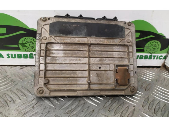 Řídící jednotka 047906030M   Skoda Felicia I 