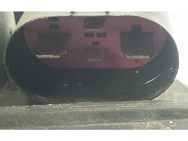 Вентилятор радиатора 1K0121207BC Skoda Yeti (5L)