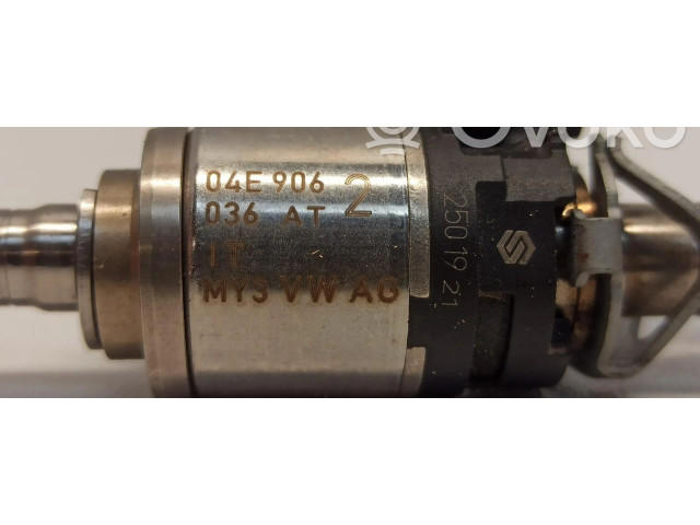 Форсунка 04E906036AT    Audi A1   