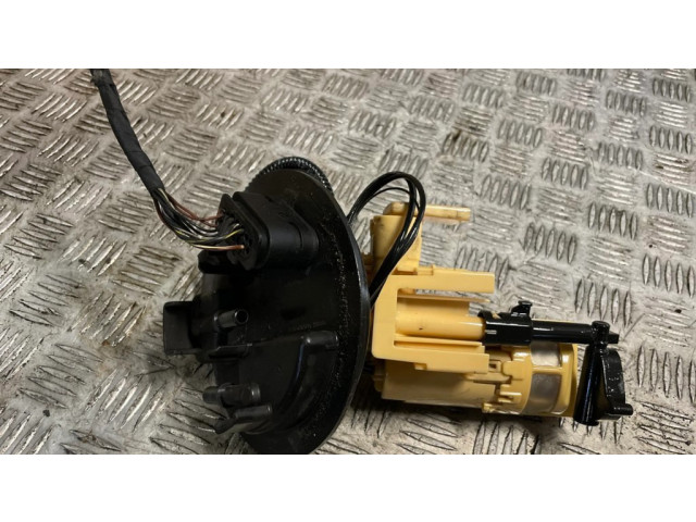 Насос топлива (в топливном баке)