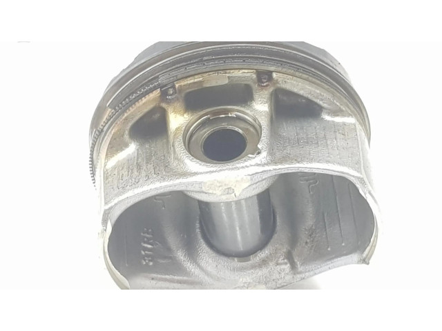 Píst 1627402880, 1151CB Peugeot 208 pro benzínový motor 1.2