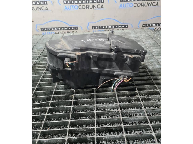   Pojistková skříňka    Audi Q7 4L 2007