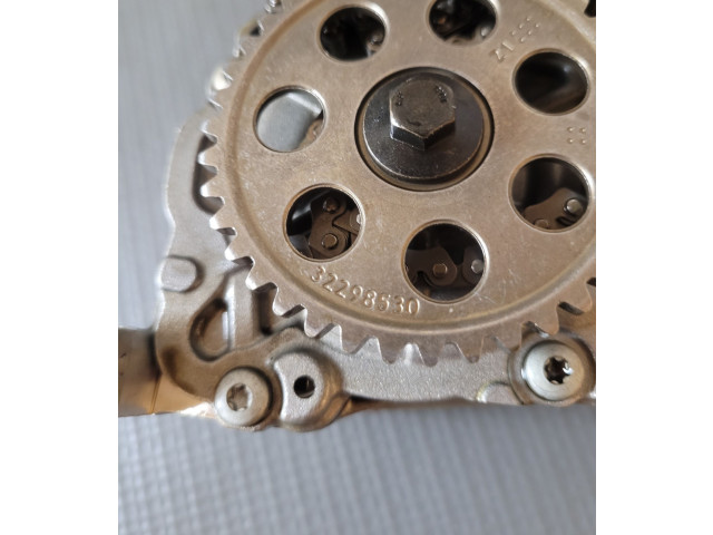 Масляный насос   32140128, 32298530  Volvo V90 Cross Country 