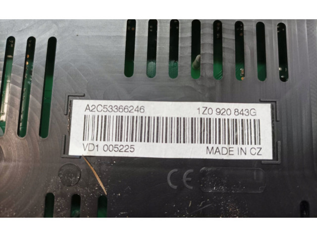 Панель приборов 1Z0920843G Skoda Octavia Mk2 (1Z)