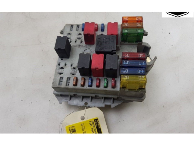 Рулевая рейка  Ящик предохранителей (комплект) 46835593, 46835593   Fiat Punto (188) 1999 - 2010 года