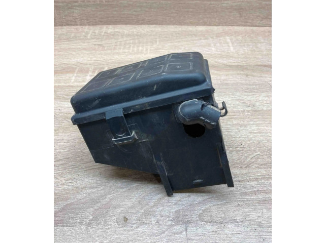 Pojistková skříňka 90560119 Opel Zfira A 1999