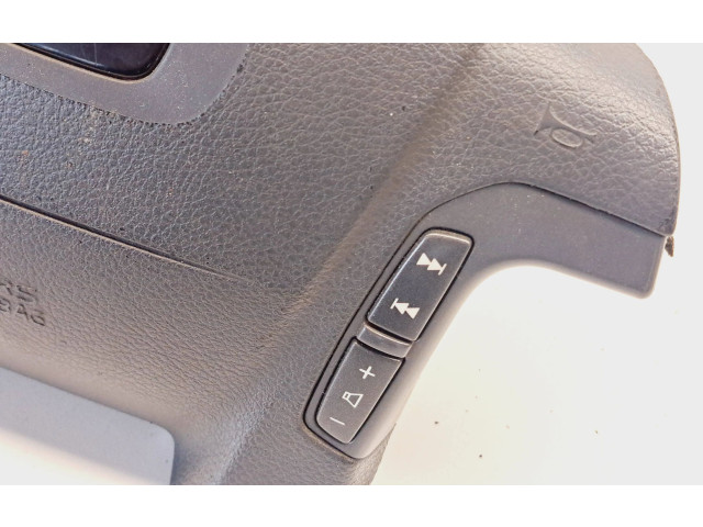 Подушка безопасности водителя 8626843, B0502A336023 Volvo V70