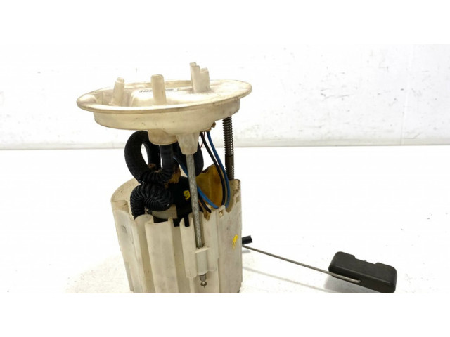 Насос топлива (в топливном баке)