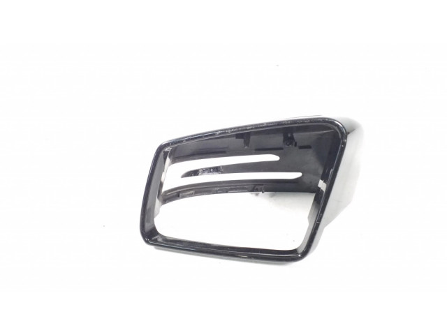 Пластиковая отделка зеркала