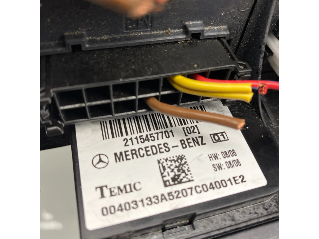 Pojistková skříňka 2115457701 Mercedes-Benz E W211 2005