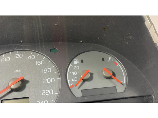 Панель приборов 30864182007 Volvo S40, V40