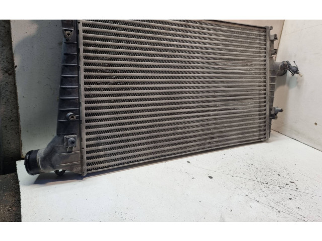 Интеркулер  4B0145805A   Audi A6 S6 C5 4B 