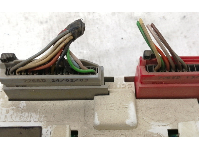 Дисплей    P8200028364A, 8200184607   Renault Trafic II (X83)