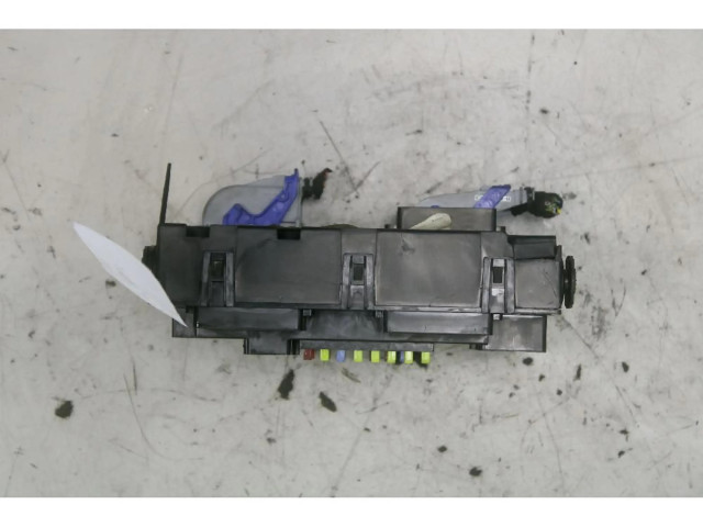 Блок предохранителей    Jeep Renegade    