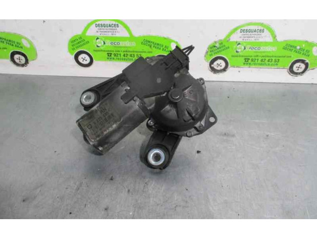 Моторчик заднего дворника 9225635    Opel Combo C