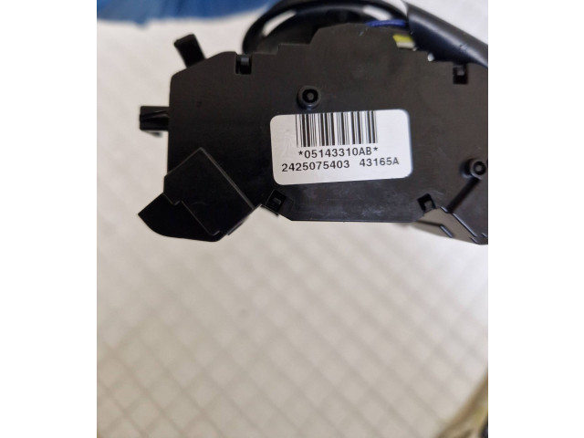 Ручка стеклоочистителей 05143310AB, 2425075403   Jeep Grand Cherokee (WK)