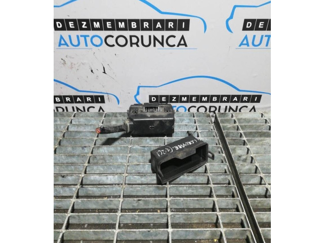 Блок предохранителей Citroen C-Crosser
