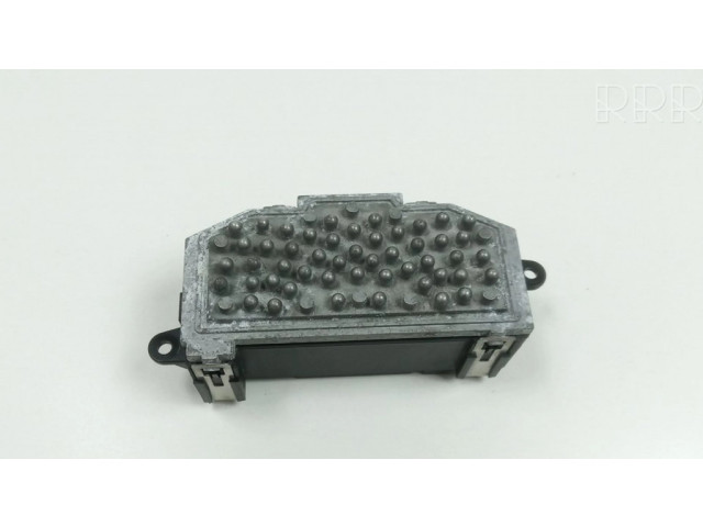 Реле вентилятора печки салона