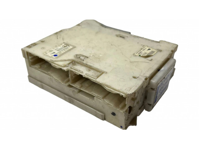 Блок предохранителей 8273030301, 5I060175 Lexus GS 300 350 430 450H