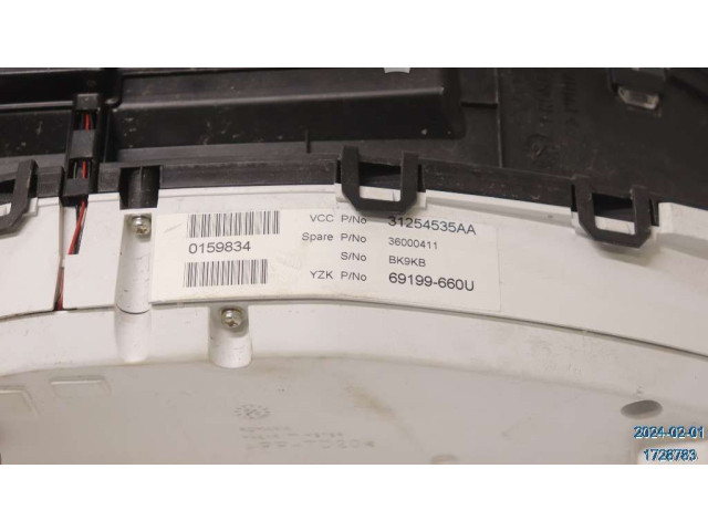 Панель приборов 36002195, 31254535   Volvo XC70       