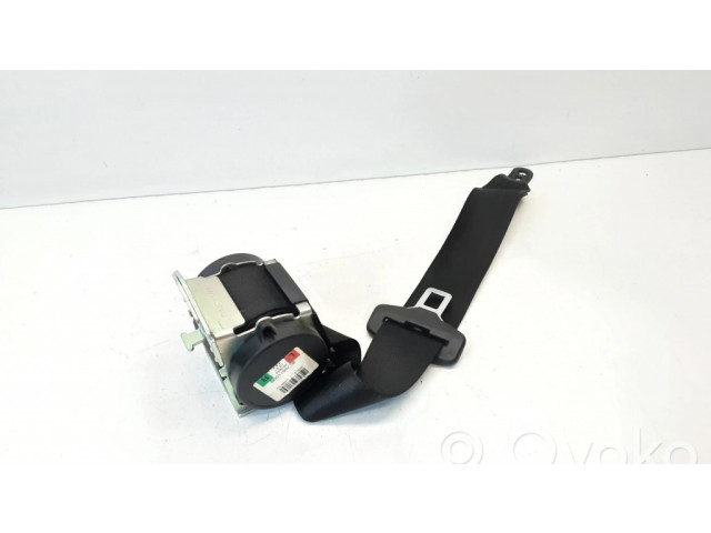 Задний ремень безопасности