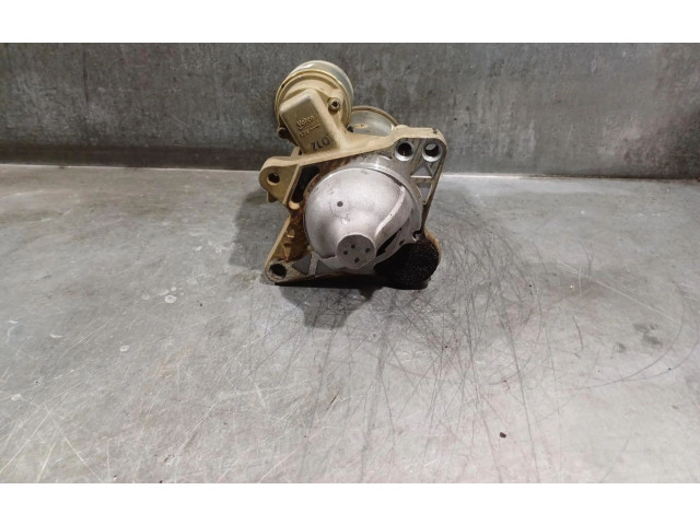 Zpětné zrcátko Nissan Navara 2018 233009813R