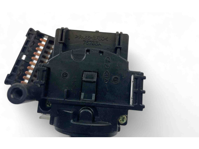 Ручка стеклоочистителей 75733A Hyundai Getz