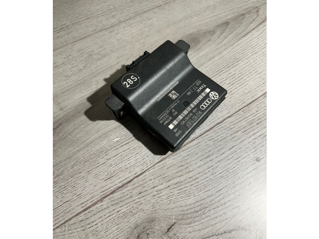 Модуль управления gateway Skoda Octavia Mk2 (1Z) 2004 - 2013 года 1K0907530F, 1K0907931