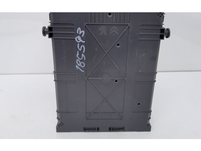 Блок предохранителей 9819850080, 185593   Peugeot 2008 I    