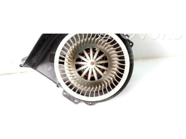 Вентилятор печки    6Q1819015   Audi A1