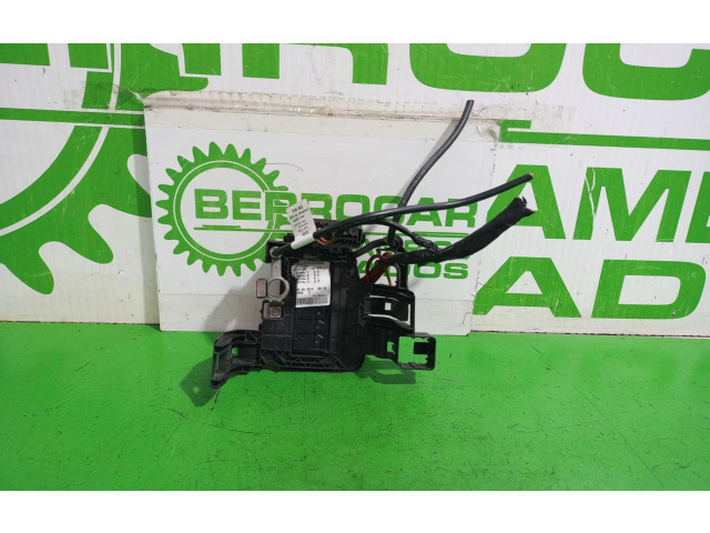   Pojistková skříňka 6R0937621   Seat Ibiza IV (6J,6P) 2010