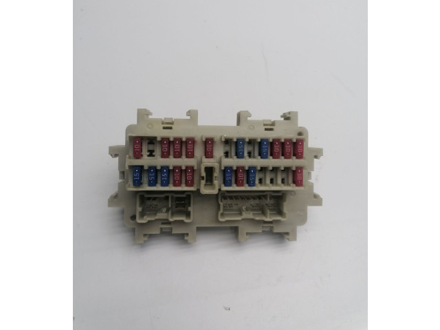   Pojistková skříňka    Nissan Murano Z50 2007