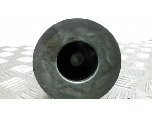 Píst V200, 038J Audi A3 S3 A3 Sportback 8P pro Jiný motor 0.0