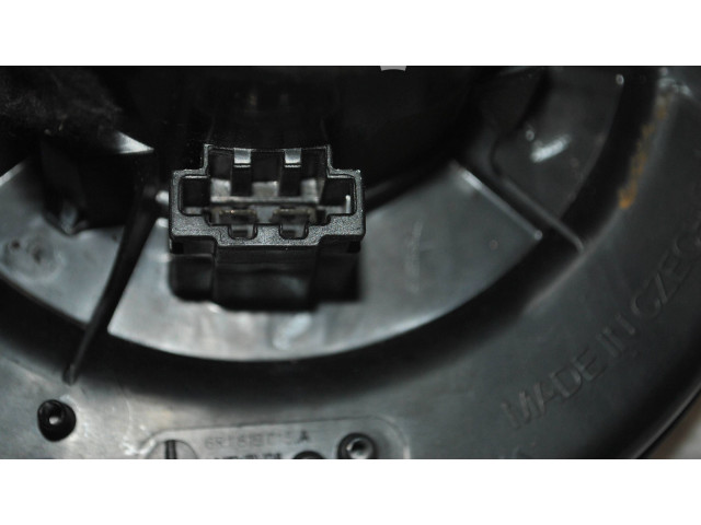 Вентилятор печки 6R1819015A, Y1551 Skoda Fabia Mk1 (6Y)