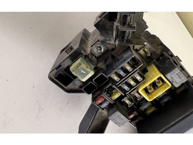 Pojistková skříňka MR337785, G8C255M Mitsubishi Pajero 2003