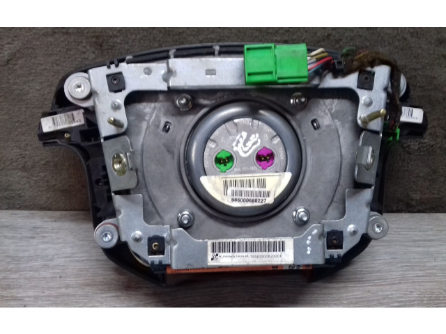 Подушка безопасности водителя 586000660227, 31104258 Volvo V70