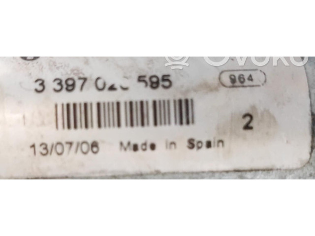 Моторчик дворников     Fiat 500L