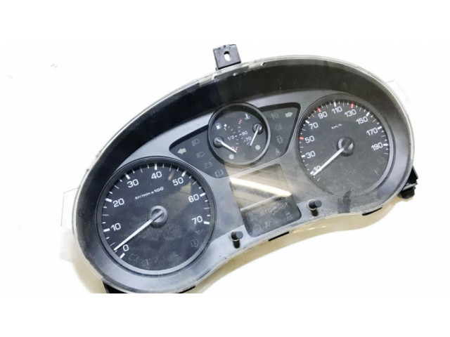 Přístrojová deska Citroen Berlingo 2013 555001310104