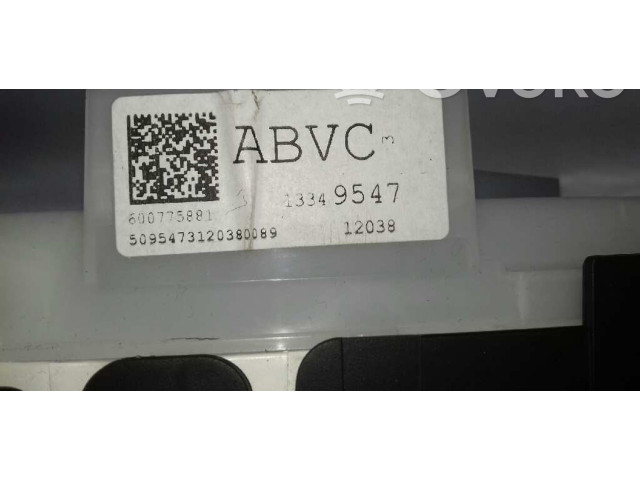 Панель приборов 13349547 Opel Meriva B