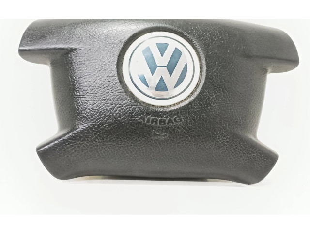 Подушка безопасности водителя 2K0880201B   Volkswagen Caddy