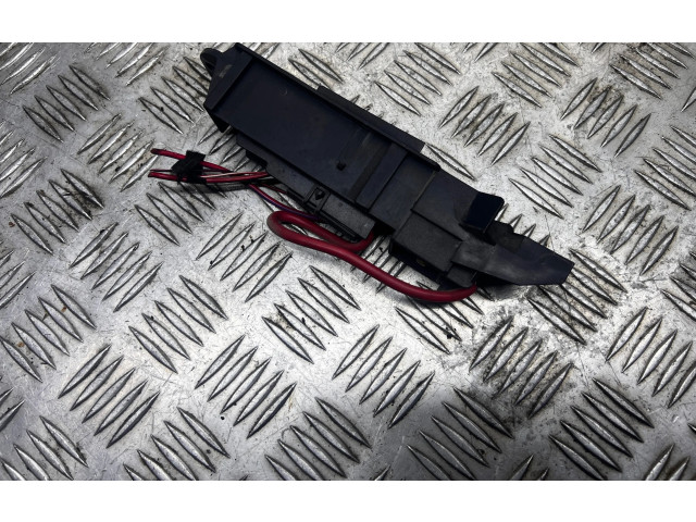 Pojistková skříňka 4F0941824F Audi A8 S8 D3 4E 2004