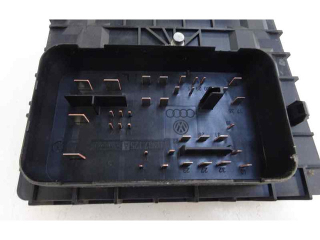 Pojistková skříňka Řídící jednotka BSM 1K0937125A Volkswagen Golf SportWagen 2006