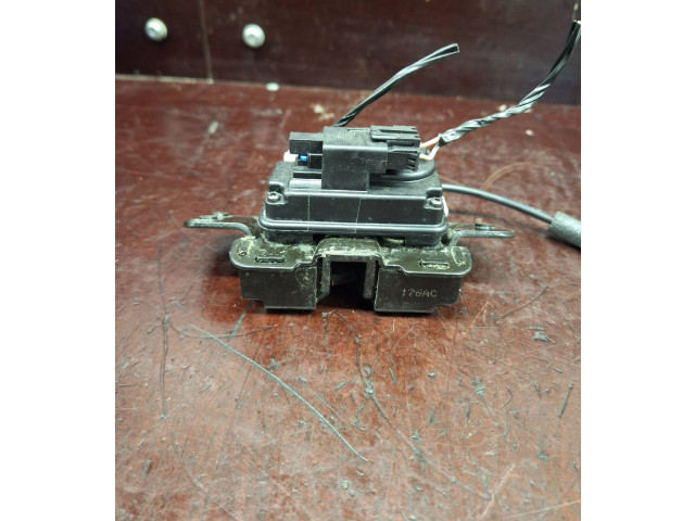 Замок багажника     Jeep Compass  -  года