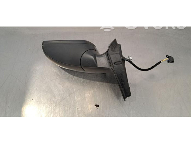 Зеркало электрическое Skoda Fabia Mk3 (NJ) 2015 - 2021 года