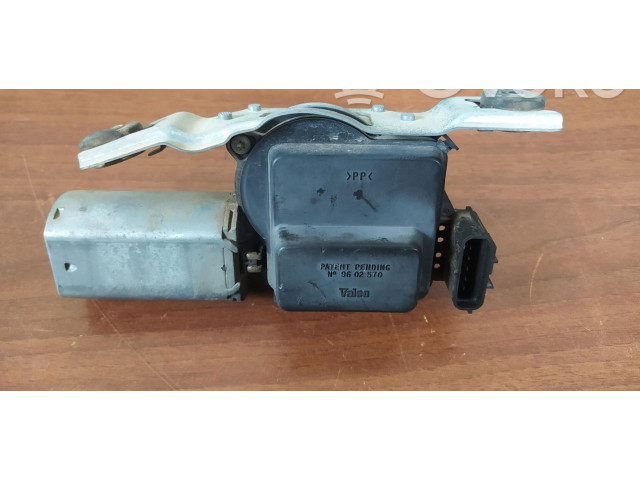 Моторчик заднего дворника 9602570    Jeep Cherokee III KJ