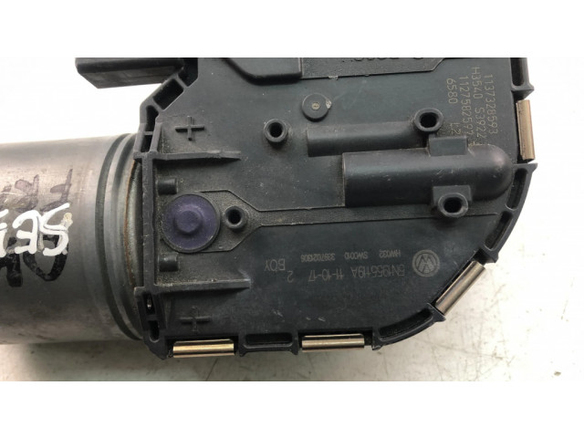 Двигатель стеклоочистителей